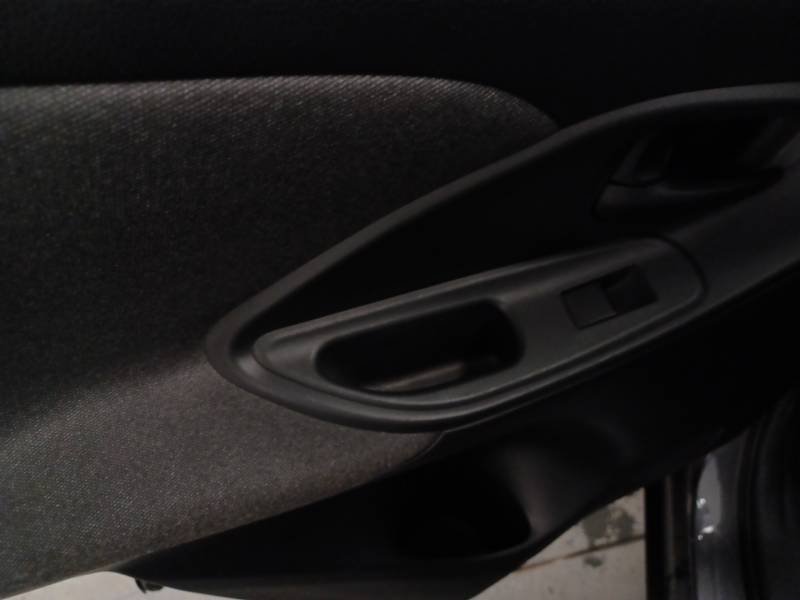 Toyota Yaris - Photo 23