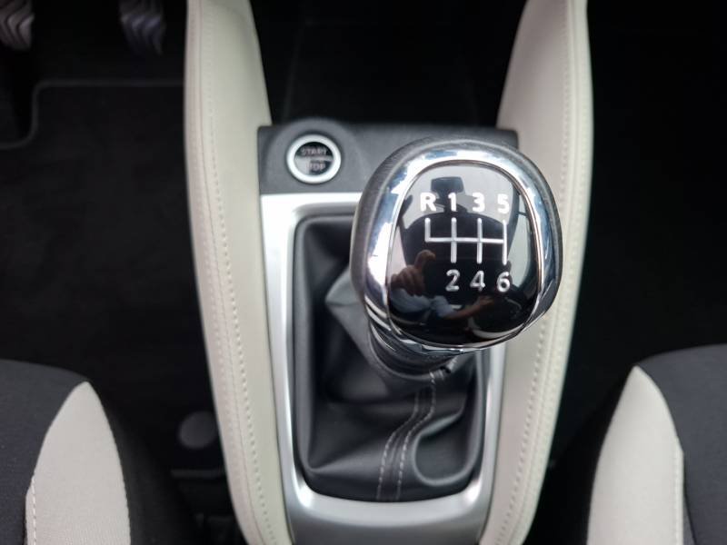 Nissan Micra - Photo 12