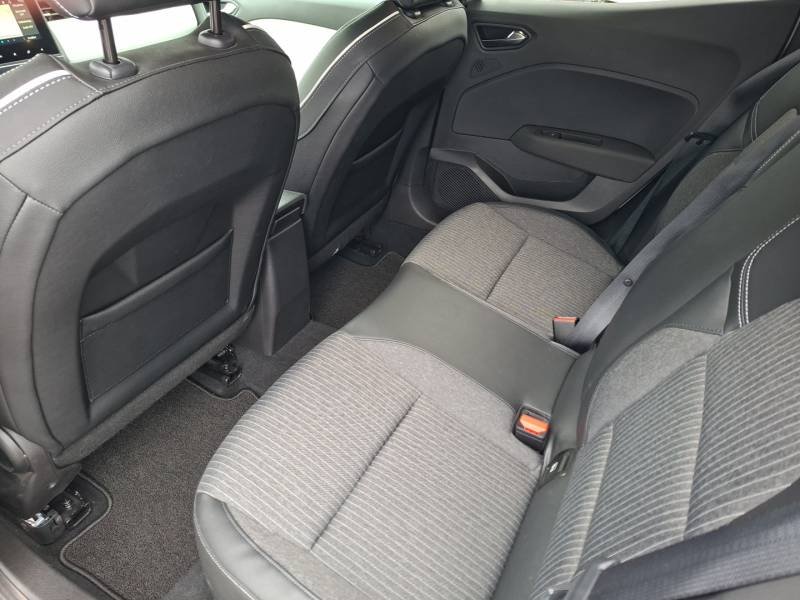 Renault Clio - Photo 23