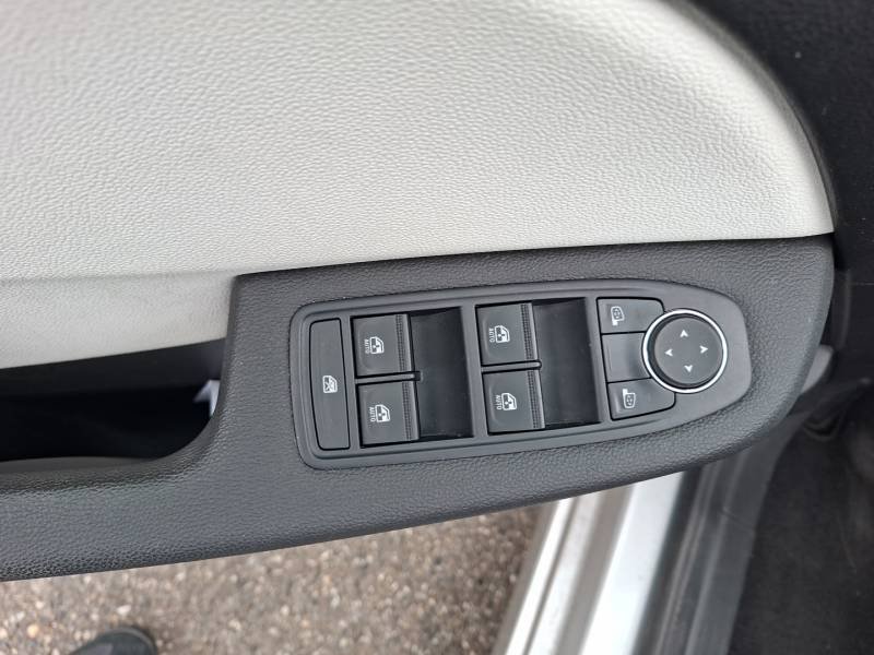 Renault Clio - Photo 24
