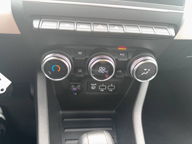 Renault Clio - Photo 25