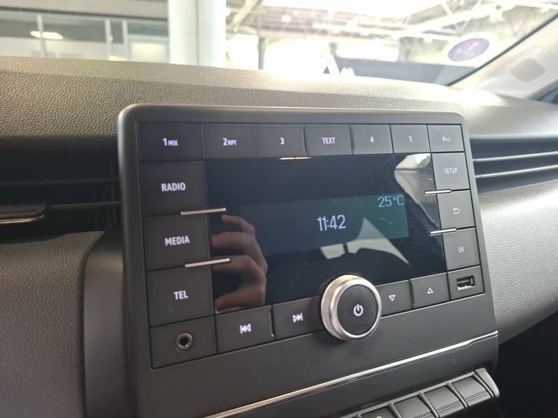 Renault Clio - Photo 31