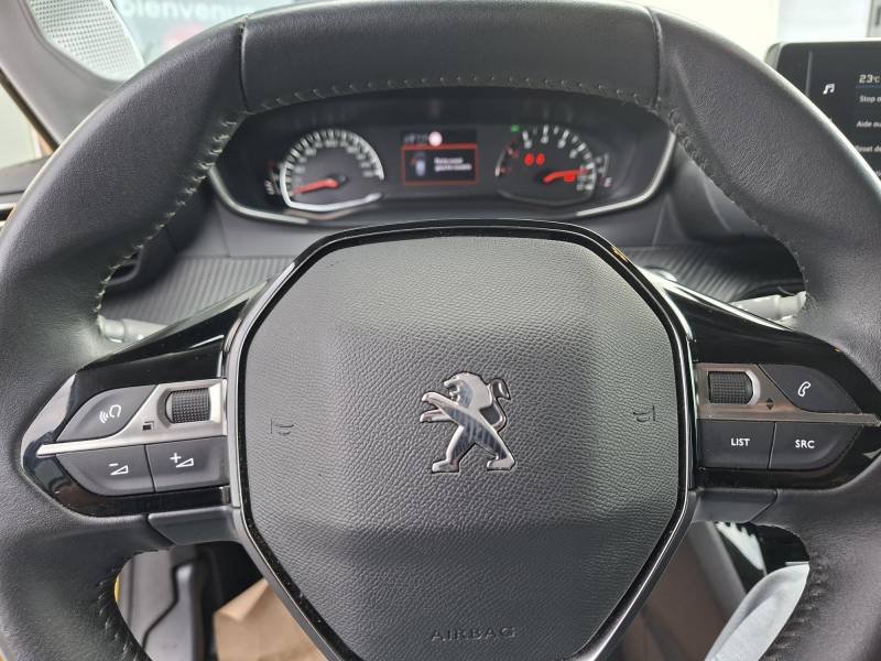 Peugeot 208 - Photo 23