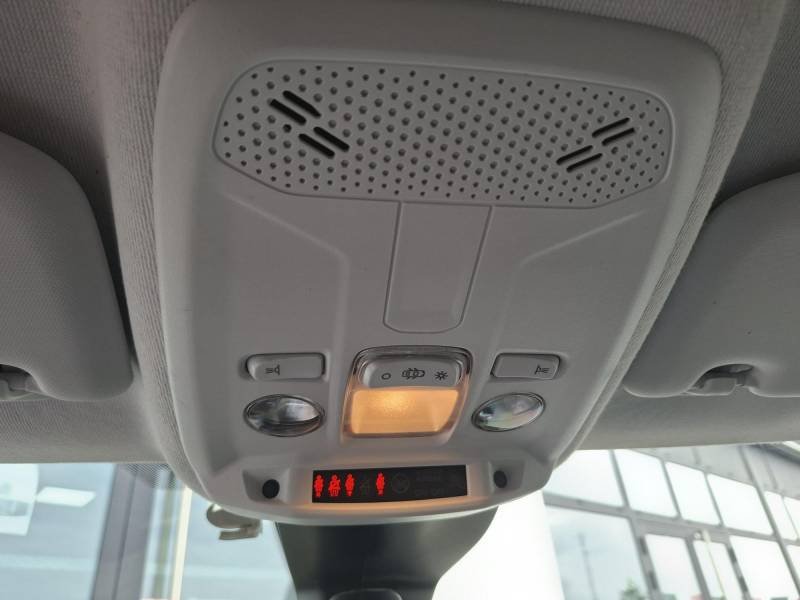 Peugeot 208 - Photo 32