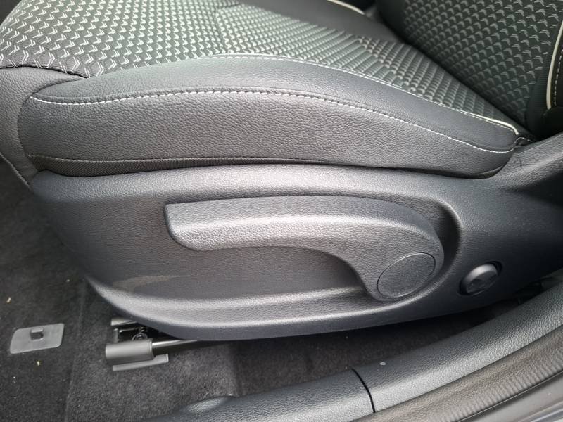 Kia CEED - Photo 33
