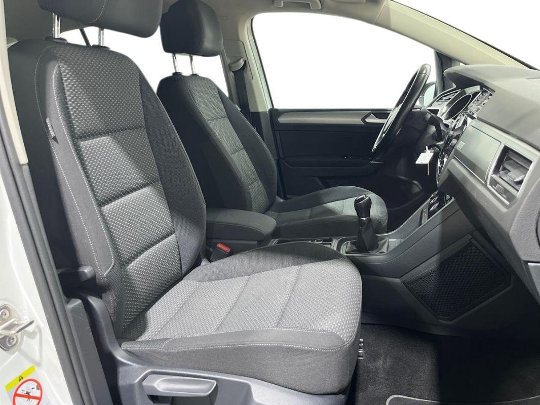 Volkswagen Touran - Photo 15