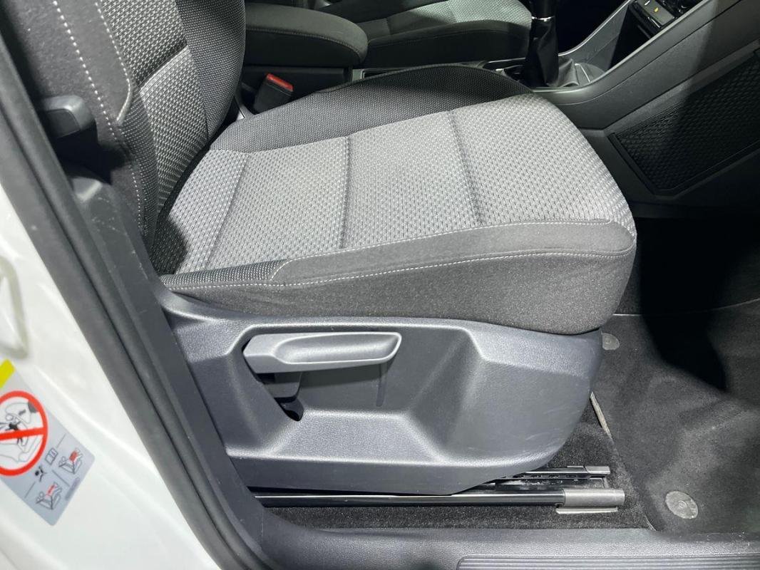 Volkswagen Touran - Photo 16
