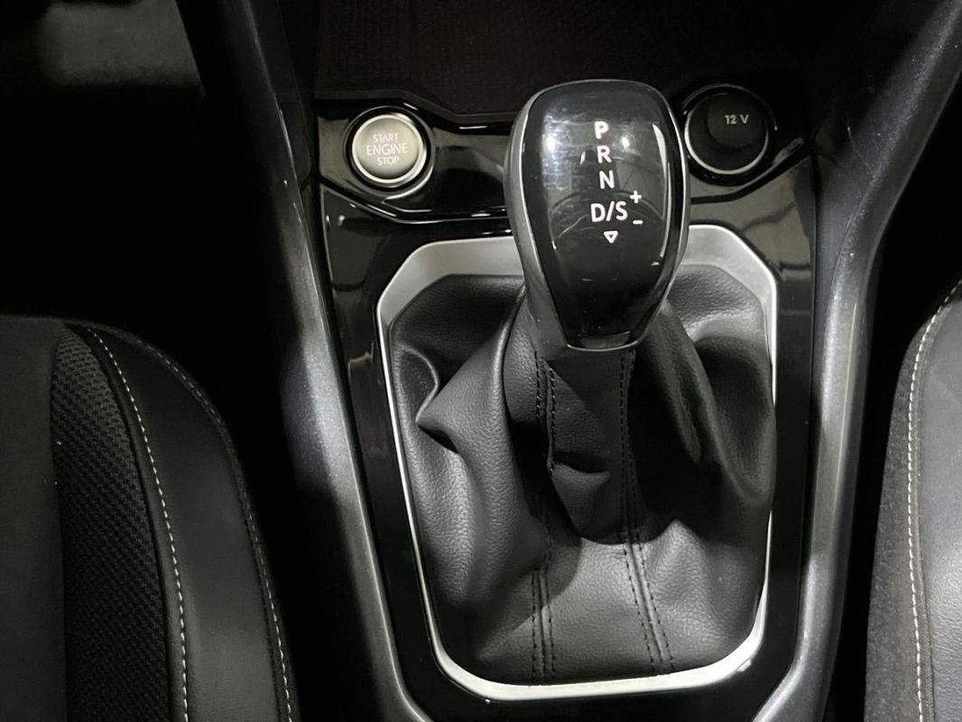 Volkswagen T-Roc - Photo 11