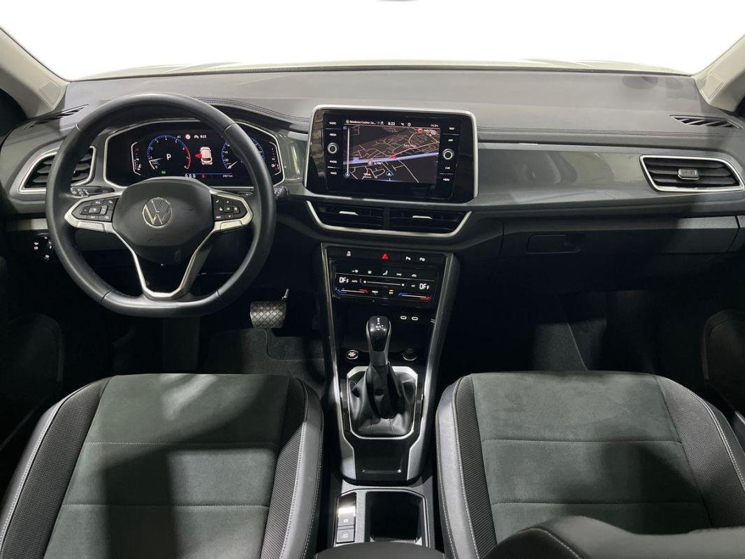 Volkswagen T-Roc - Photo 8