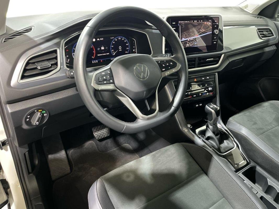 Volkswagen T-Roc - Photo 9