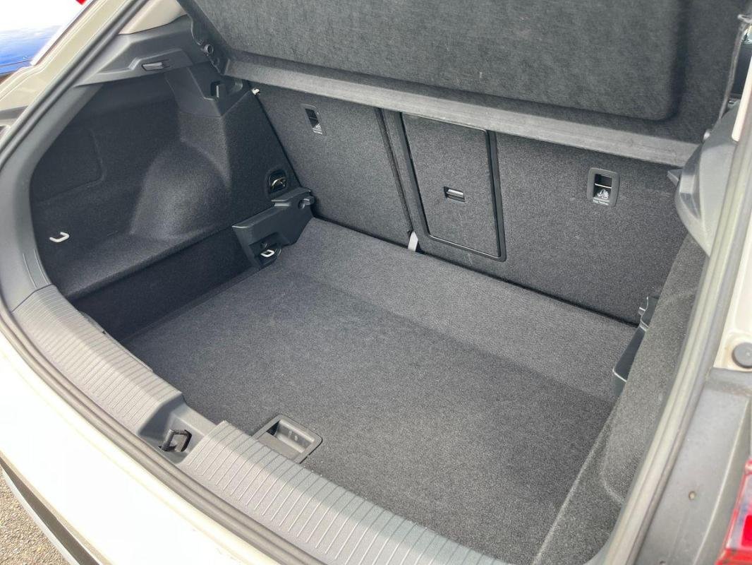 Volkswagen T-Roc - Photo 32