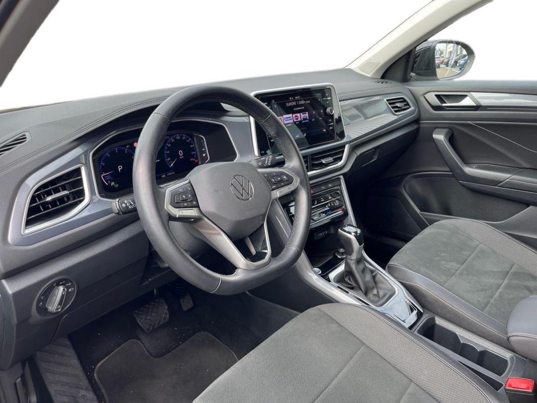 Volkswagen T-Roc - Photo 9
