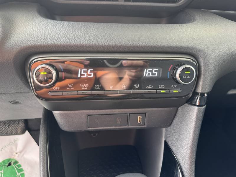 Toyota Yaris - Photo 22