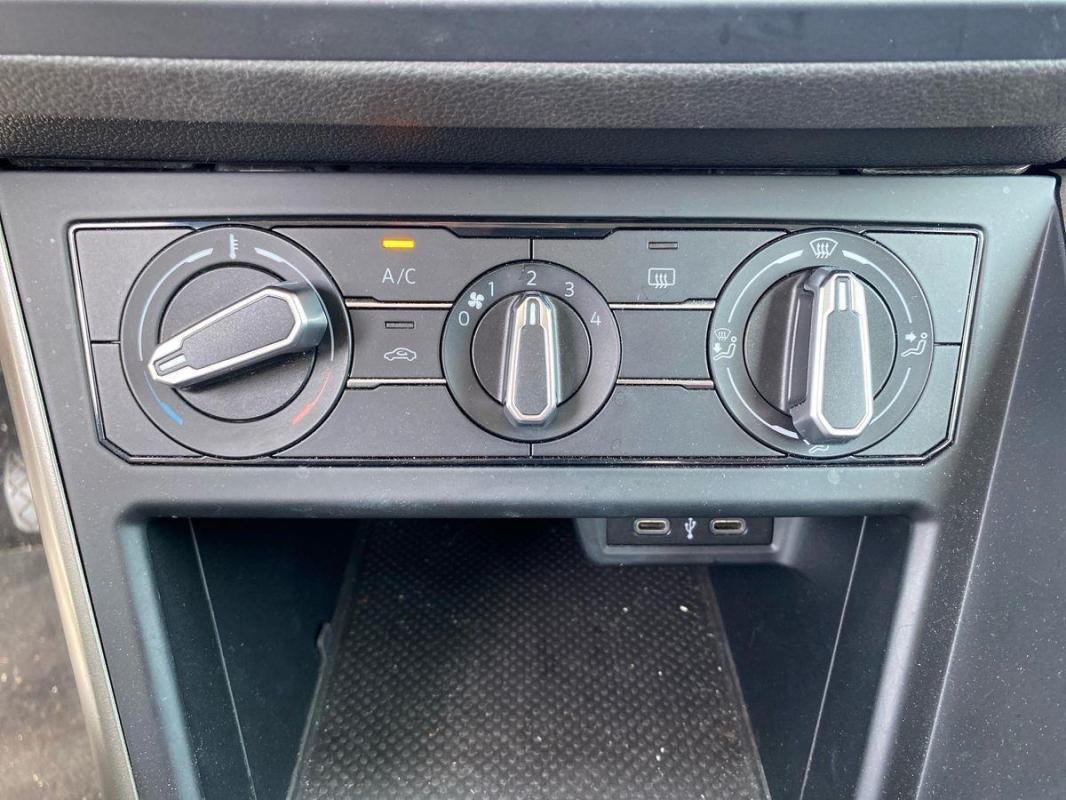 Volkswagen Polo - Photo 19