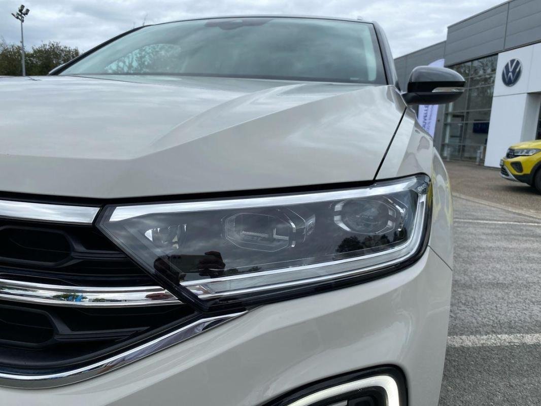 Volkswagen T-Roc - Photo 25