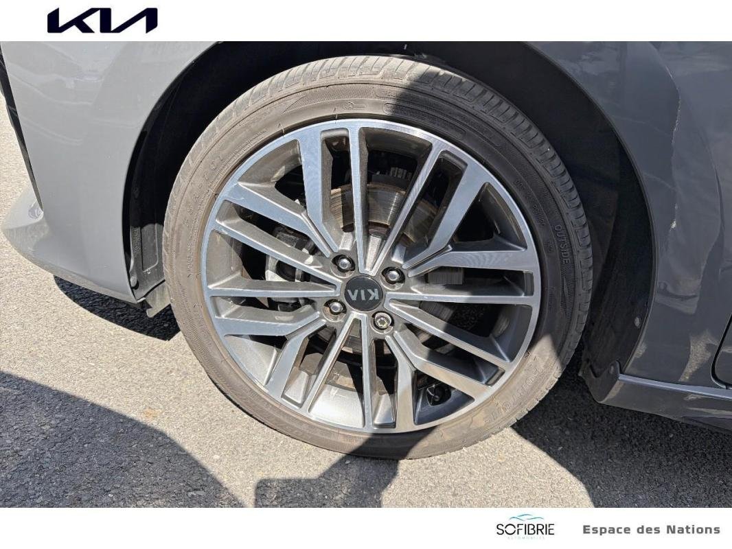 Kia Rio - Photo 15