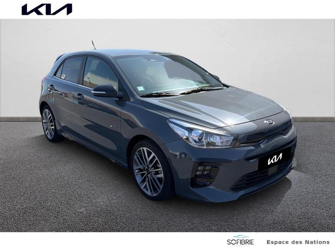 Kia Rio - Photo 16