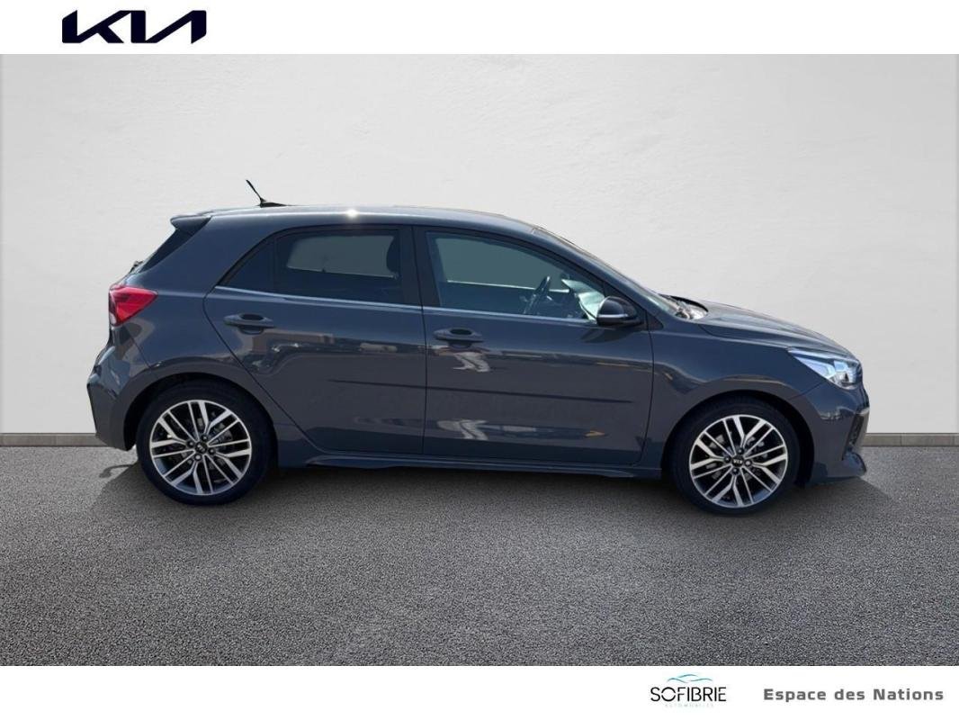 Kia Rio - Photo 4