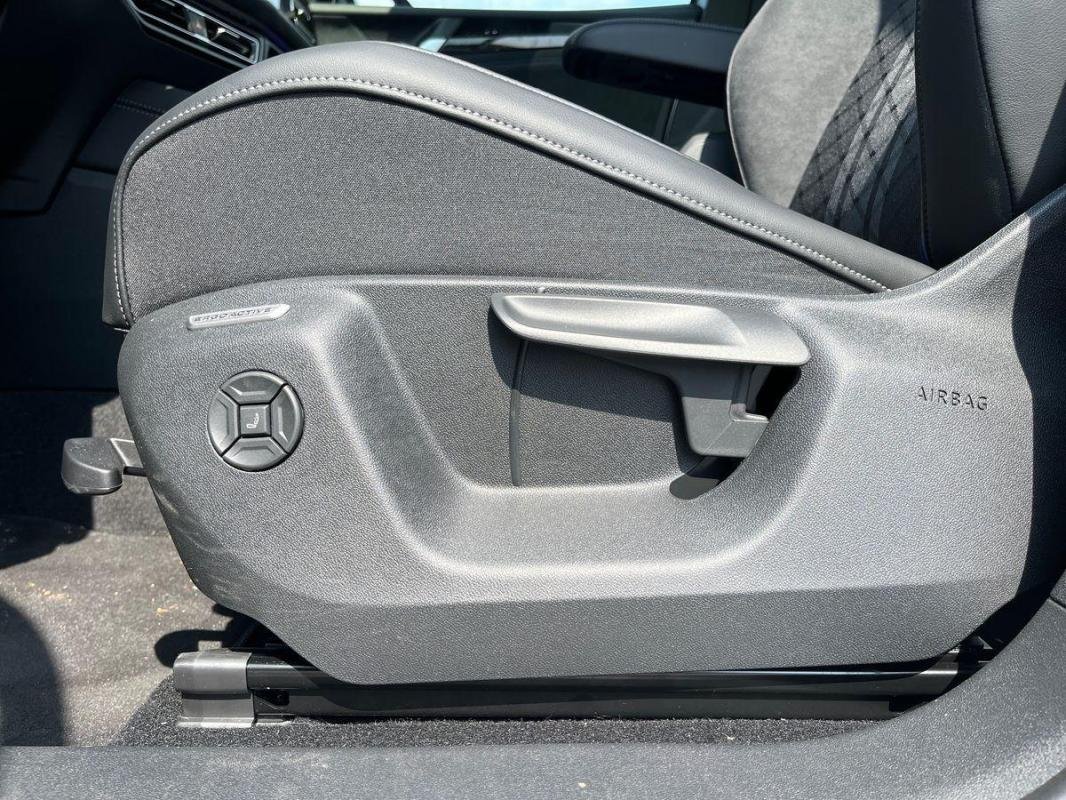 Volkswagen Tiguan - Photo 14