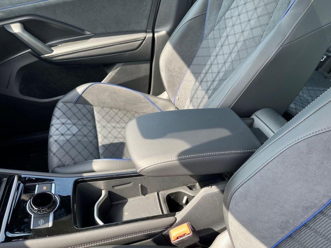 Volkswagen Tiguan - Photo 12