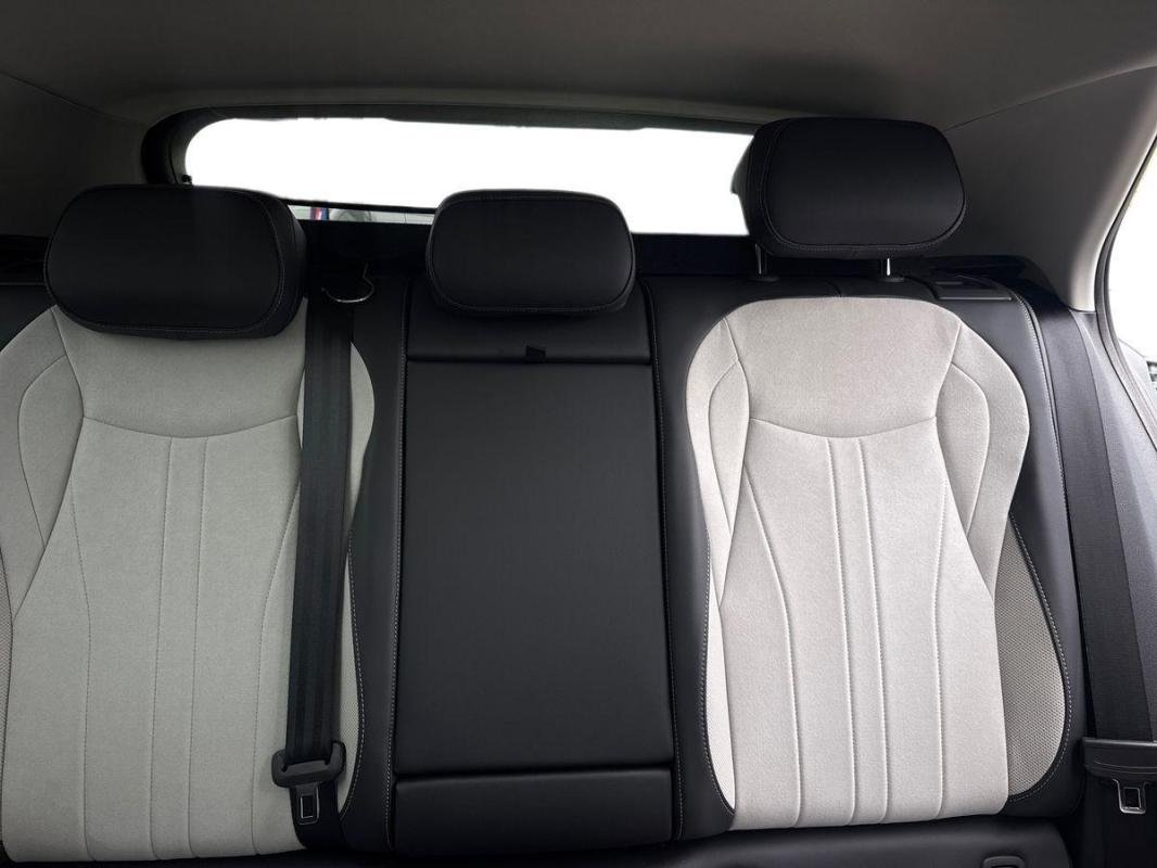 Volkswagen T-Roc - Photo 22
