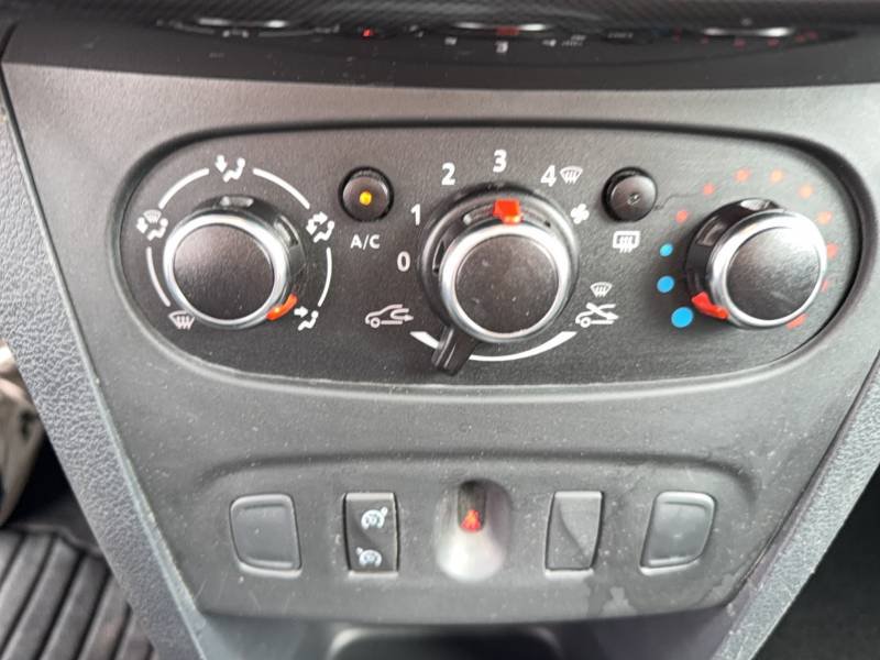 Dacia Sandero - Photo 32