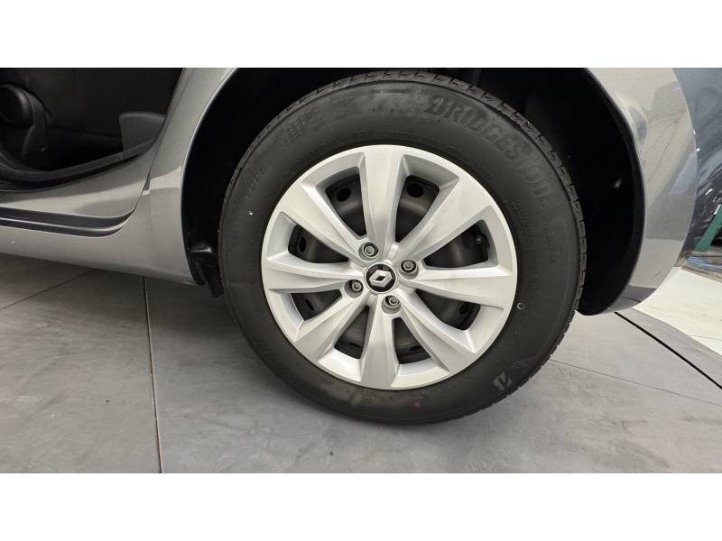 Renault Clio - Photo 21