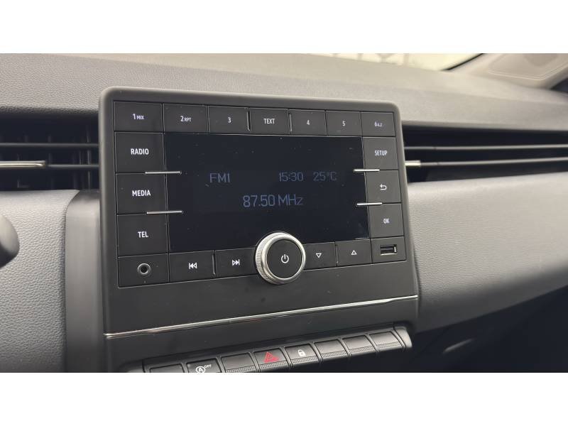 Renault Clio - Photo 28