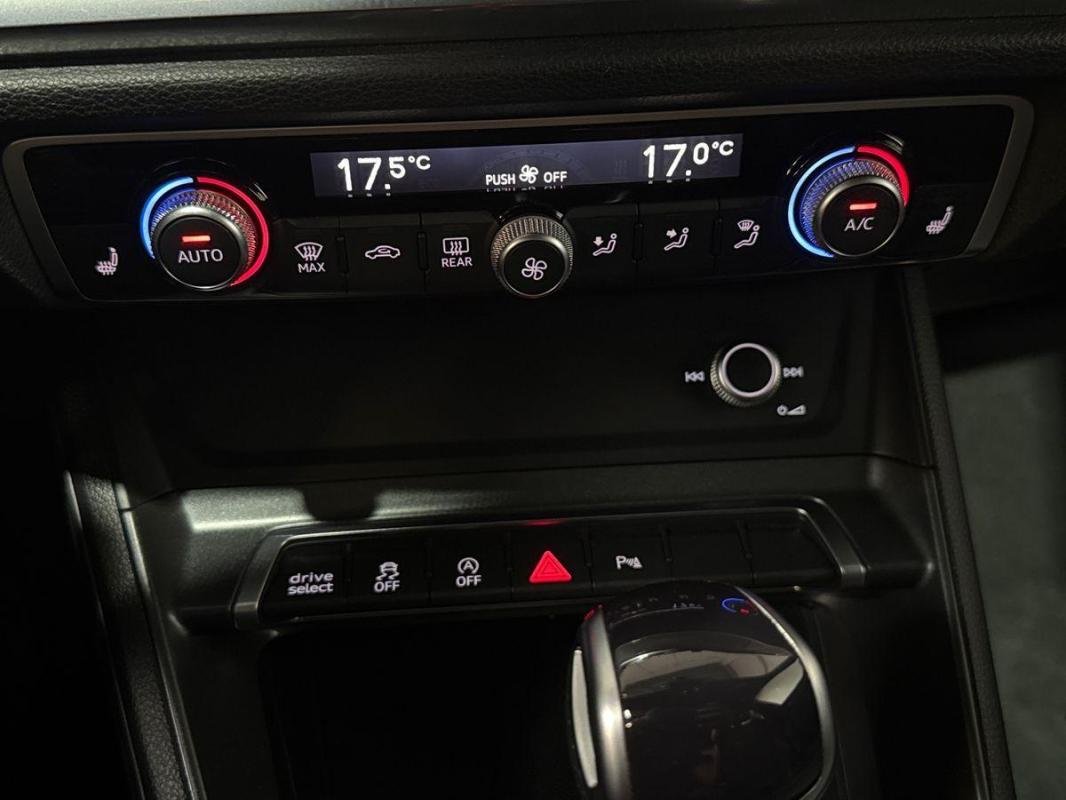 Audi Q3 - Photo 19