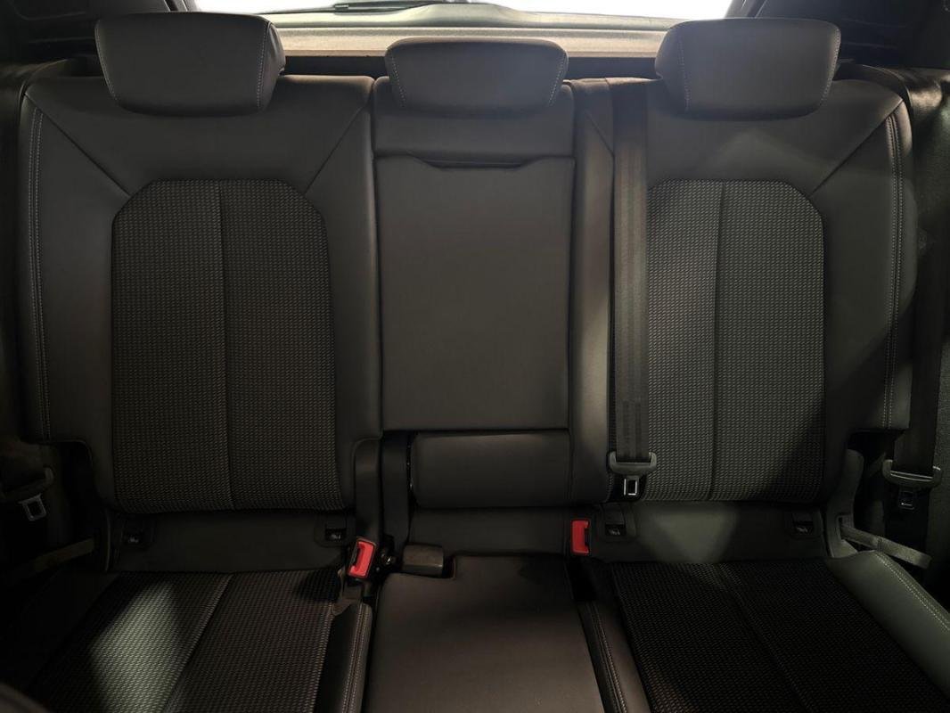 Audi Q3 - Photo 22