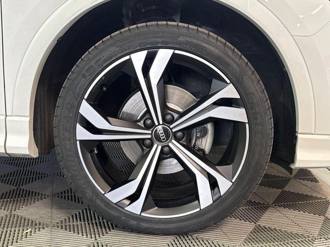 Audi Q3 - Photo 29