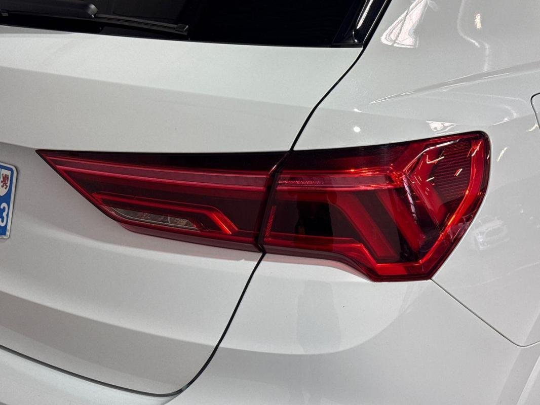 Audi Q3 - Photo 30