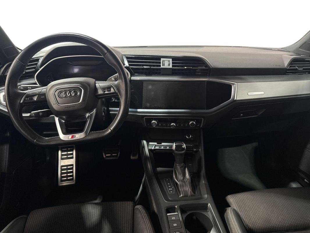 Audi Q3 - Photo 8