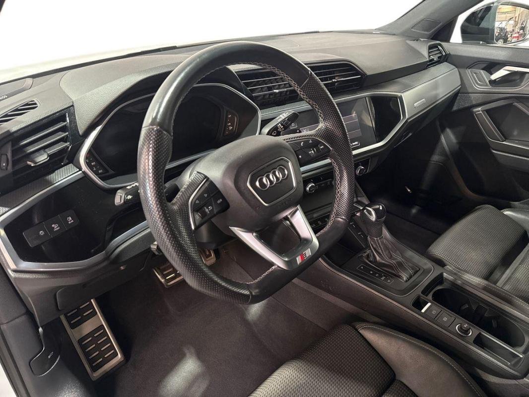 Audi Q3 - Photo 9