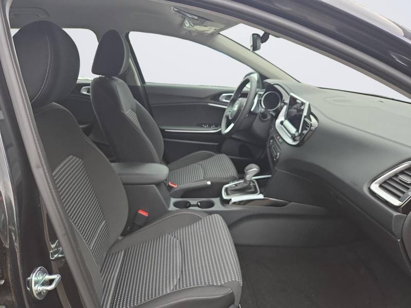 Kia Cee'd_SW - Photo 15
