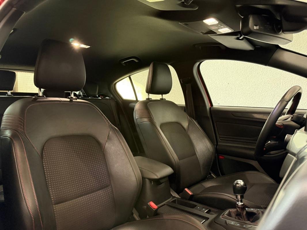 Ford Focus - Photo 25