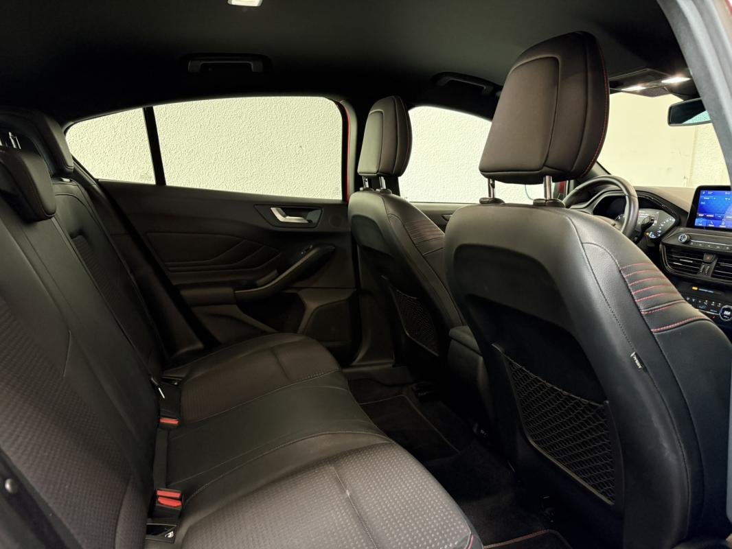 Ford Focus - Photo 27