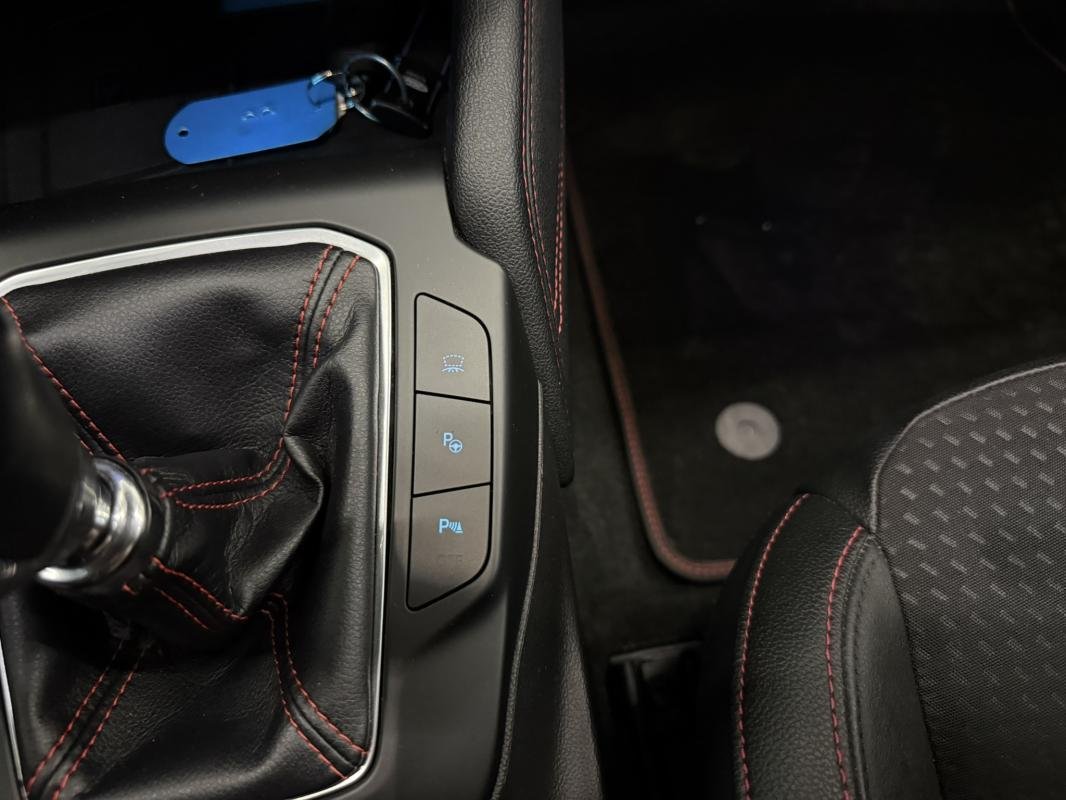 Ford Focus - Photo 34