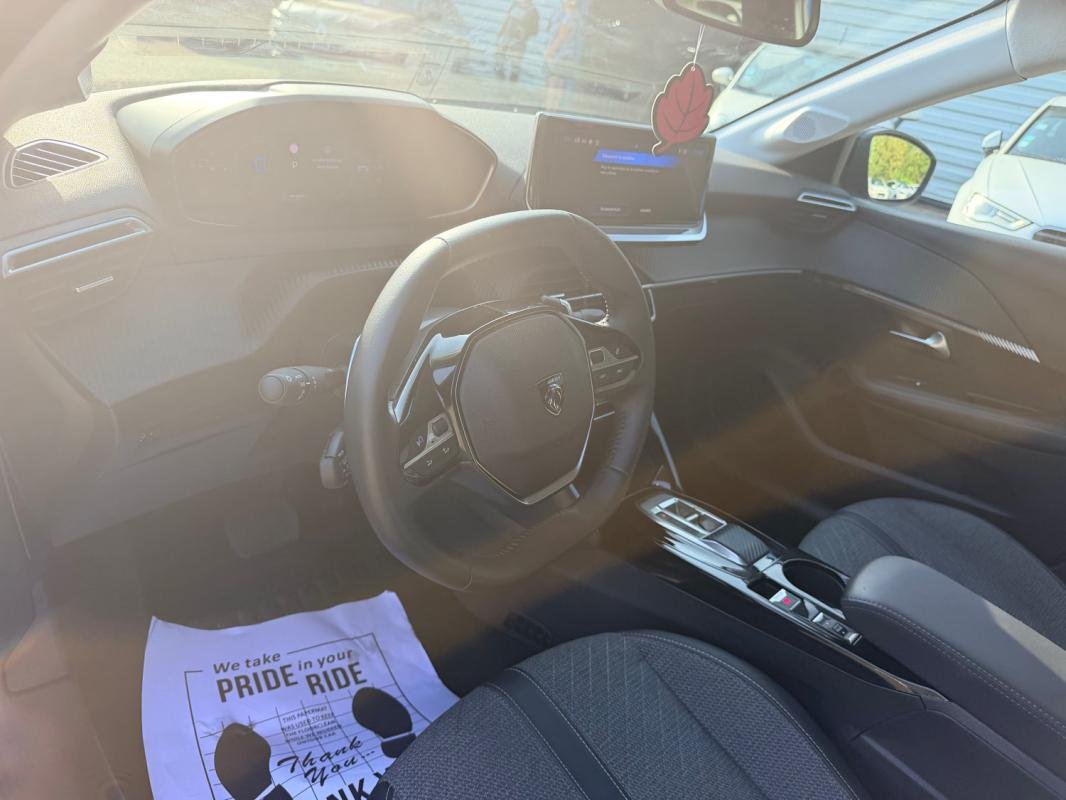 Peugeot 208 - Photo 16