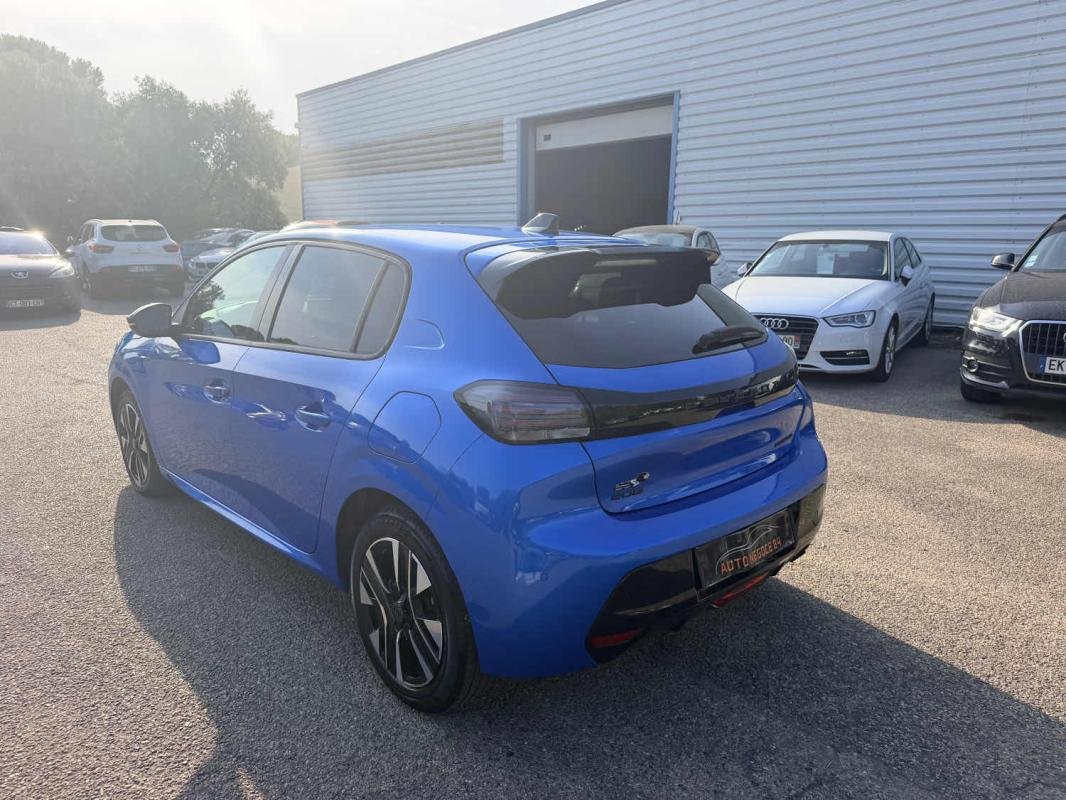 Peugeot 208 - Photo 6