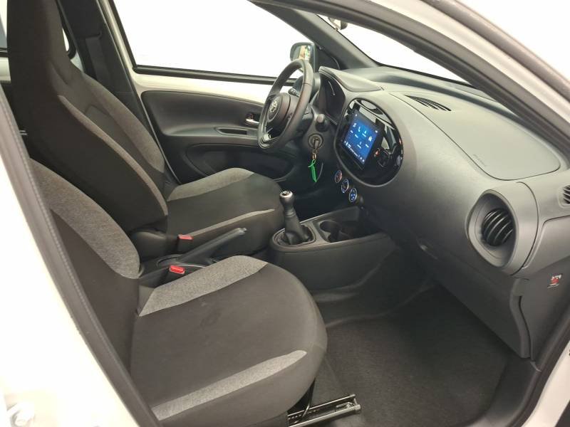 Toyota aygo x - Photo 12
