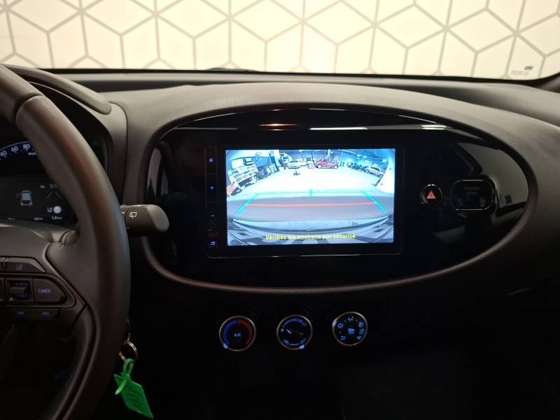 Toyota aygo x - Photo 23