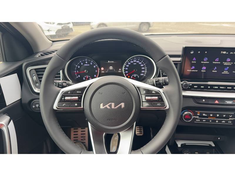 Kia Xceed - Photo 23