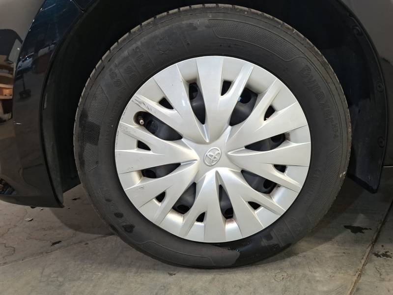 Toyota Yaris - Photo 9