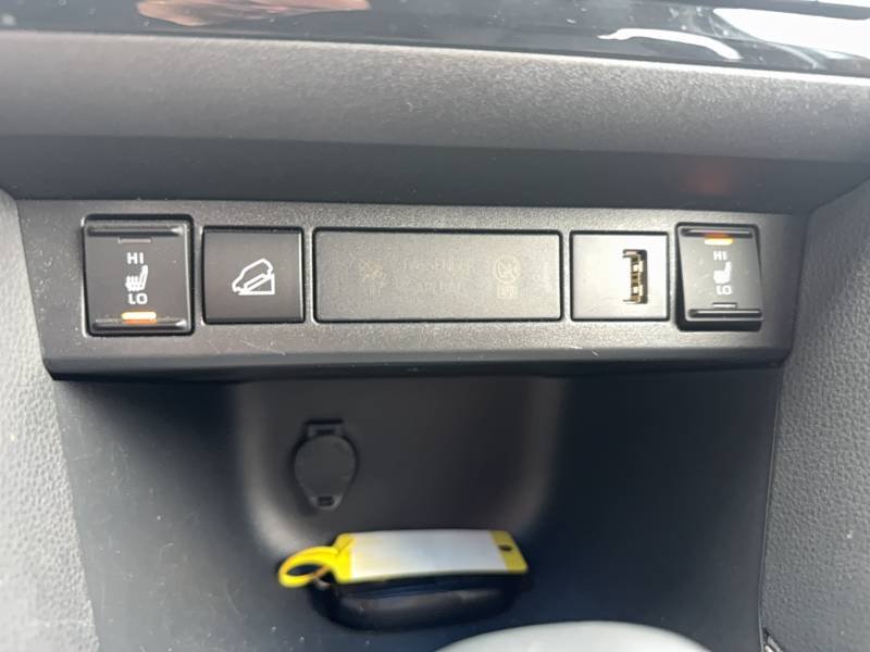 Toyota Yaris - Photo 24