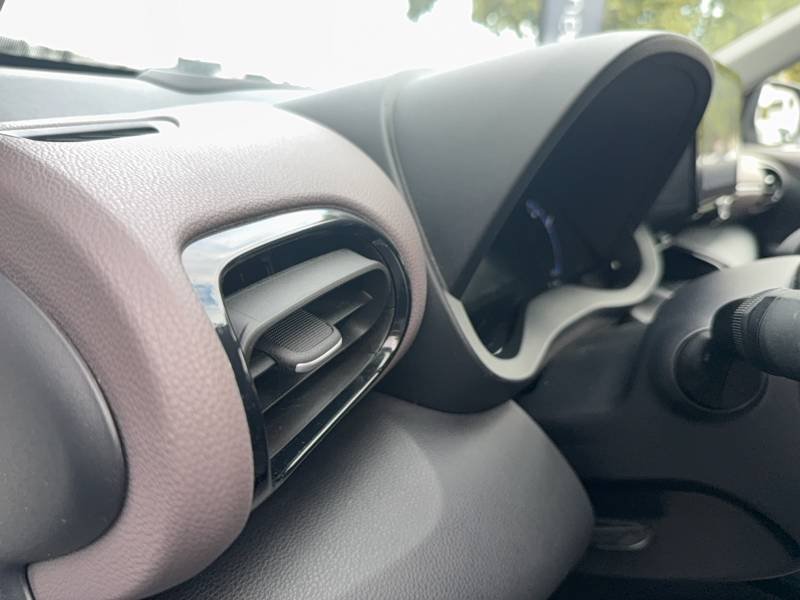 Toyota Yaris - Photo 41