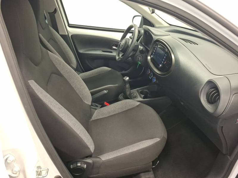 Toyota aygo x - Photo 12