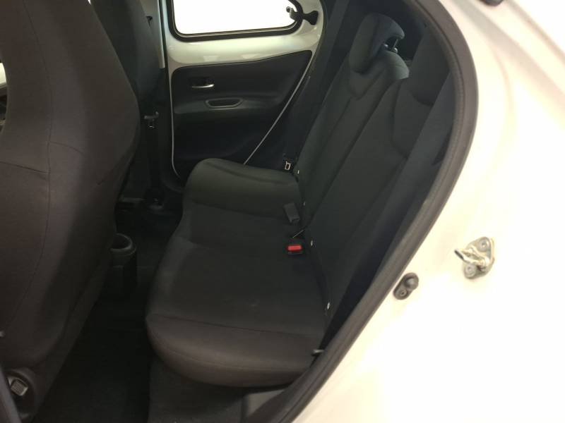Toyota aygo x - Photo 13