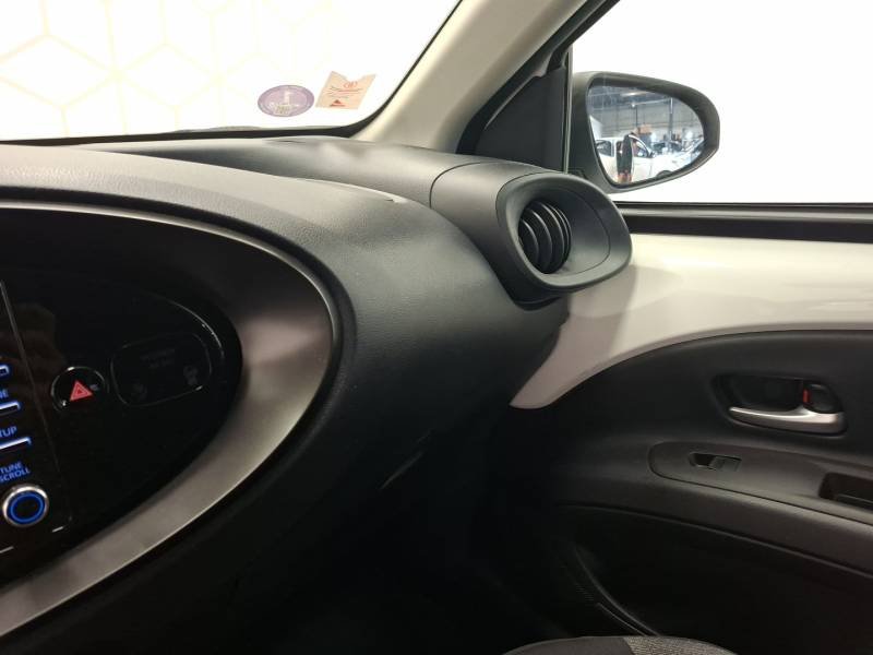 Toyota aygo x - Photo 25