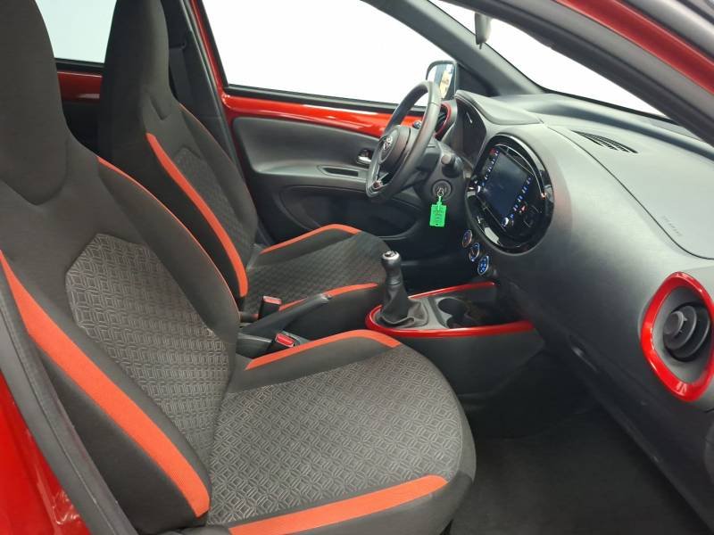 Toyota aygo x - Photo 12